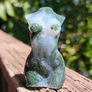 (B) NEW 3" MOSS AGATE LADY BODY